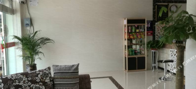 澄江禄充水边小筑图片