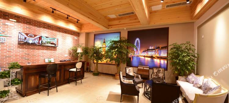 雁栖湖假日酒店(周口红星美凯龙店)图片