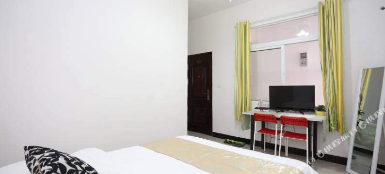 长沙青年社旅馆(灵官渡地铁站店)图片