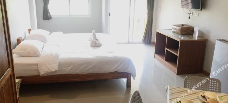 班邦拉克公寓(Baan Bangrak Residence)图片