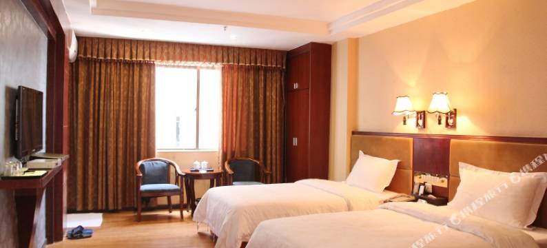 化州南津湾大酒店图片