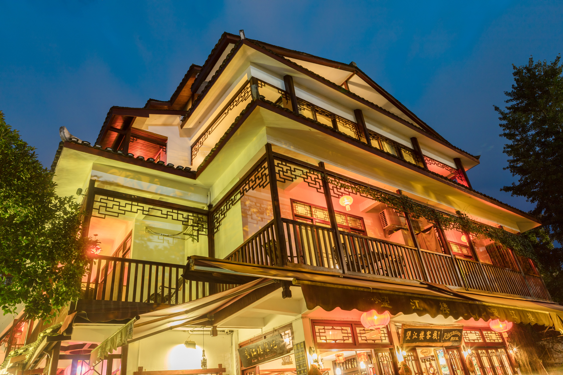 Riverview HotelOver view