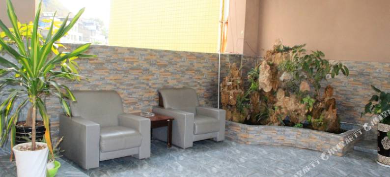 米易钰龙商务宾馆图片