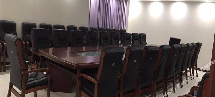 维艾斯国际酒店(雷波店)图片