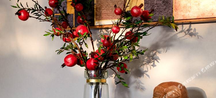 青藤艺宿酒店(宁波客运中心地铁站店)图片