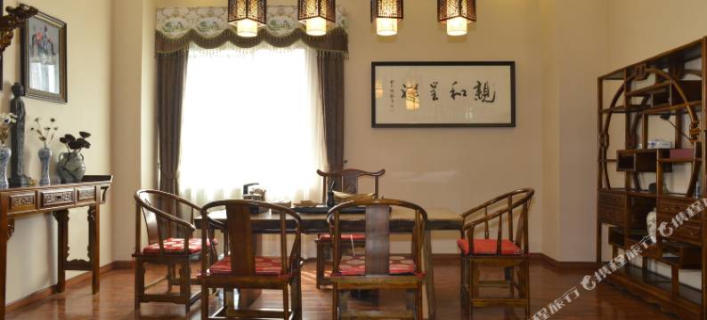 福兴酒店(成都万象城双桥地铁站店)图片