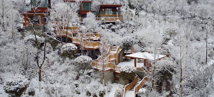 华美达温泉度假酒店(古尔沟旅游度假区店)图片
