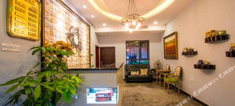 车之乐汽车主题酒店(重庆江北国际机场店)图片