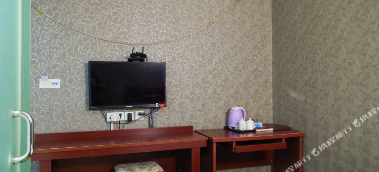 乌鲁木齐鑫华轩商务宾馆(新兴街地铁站店)图片