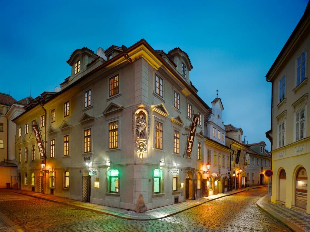 奥雷亚查理大桥宫(Charles Bridge Heritage Suites by Salvator Hotels)