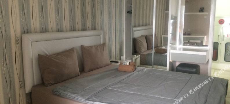 巴苏拉城市鲁姆库公寓酒店(Roomku at Bassura City Apartment)图片