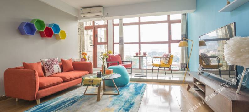 济南千佛山大明湖趵突泉泉城中心豪华四居室复式图片