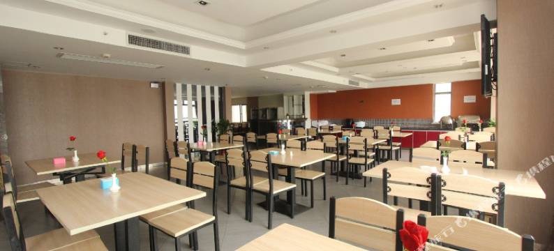 轻住·华庭精选酒店(五环大道地铁站店)图片