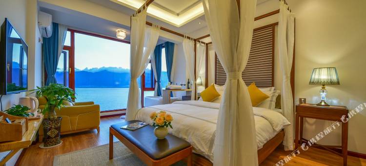 大理云集小千海景别墅图片