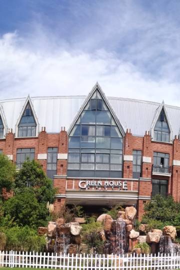 上海小木屋花园度假村