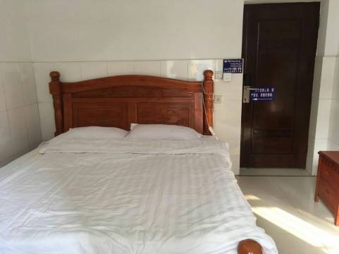 峨眉山和平旅馆