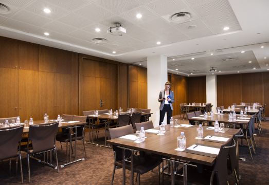 Relais Spa Chessy Val d'Europe Hotel Overview