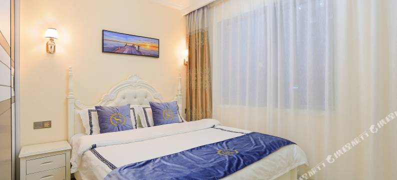 张家界澧水河畔江景套房公寓图片