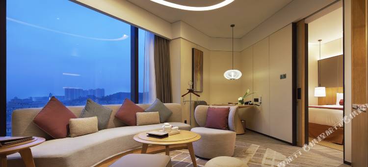 南昌保利皇冠假日酒店图片