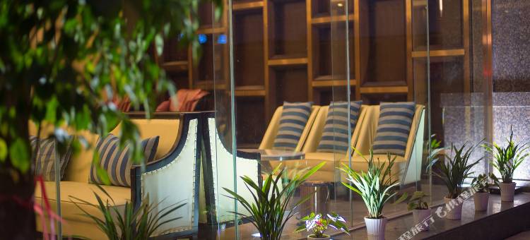 明月湖酒店(广西大学南宁火车站店)图片