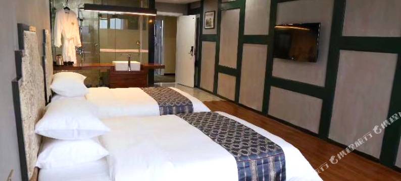 龙山派阁大酒店图片