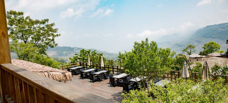 元阳云上梯田酒店图片