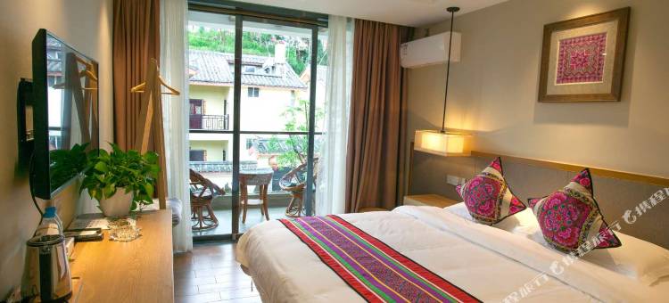 石林李子园箐客栈图片