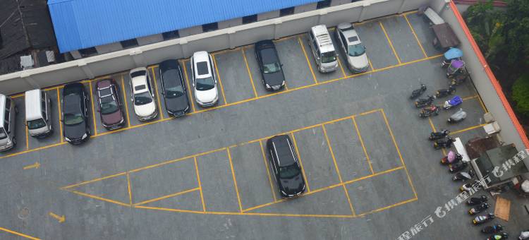 盈江凯旋大酒店图片