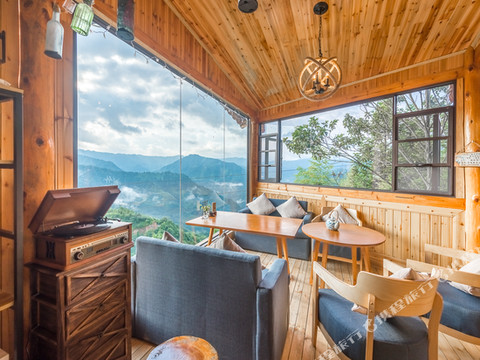 花筑·龙胜月上山舍客栈(龙脊梯田九龙五虎观景台店)