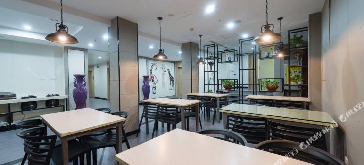 月伴湾雅致酒店(许昌火车站胖东来时代广场店)图片