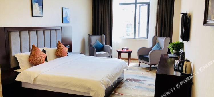 朗县凤鸣大酒店图片