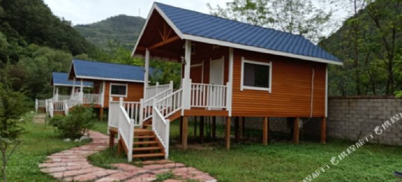 两当嘉源山庄图片