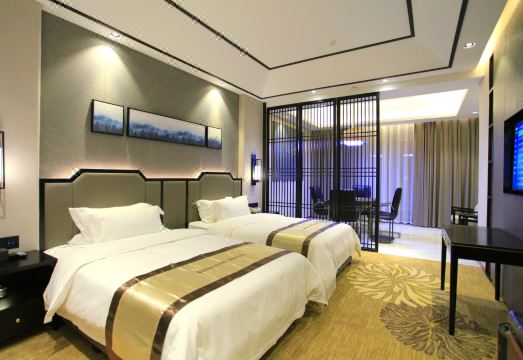 云顶酒店（广安南站店）外景图