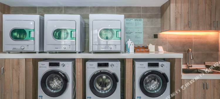 淄博高新区高铁北站亚朵酒店图片