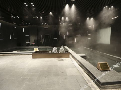 哈尔滨枫叶小镇温泉度假村详情-pc酒店预订-中国南方航空官网