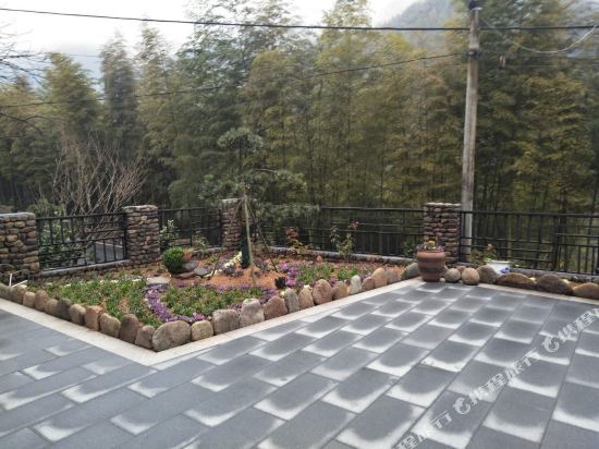 安吉龙王家客栈