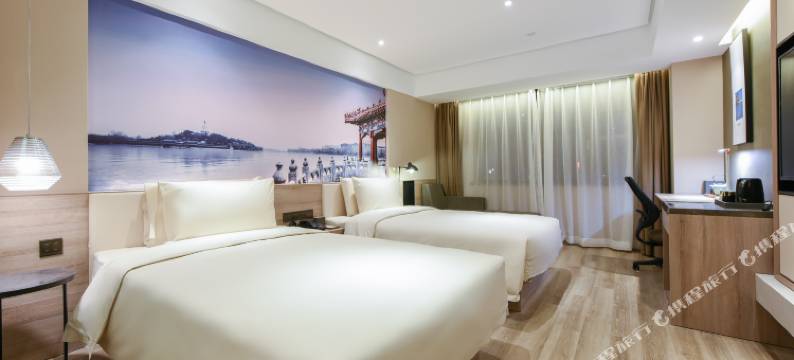 北京劲松地铁站亚朵酒店图片