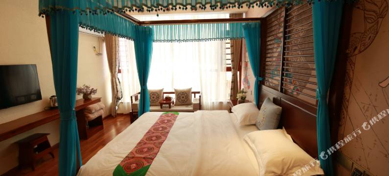 会泽月半湾轻奢酒店图片