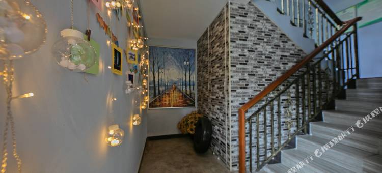 车之乐汽车主题酒店(重庆江北国际机场店)图片