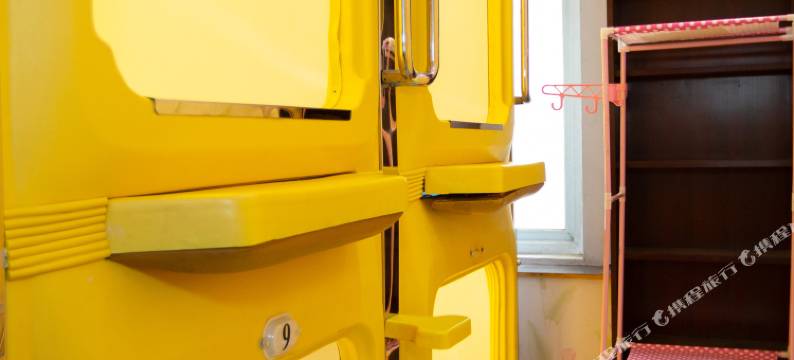 郑州星空太空舱青年旅社图片