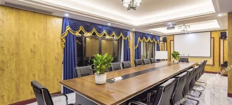 广州明月山溪半岛温泉别墅图片