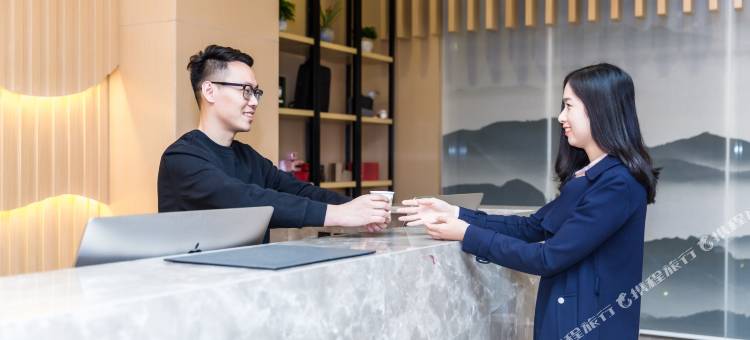 青岛金沙滩亚朵酒店图片