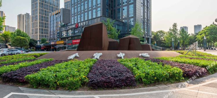 庆泰金贸酒店(重庆西站二郎地铁站店)图片