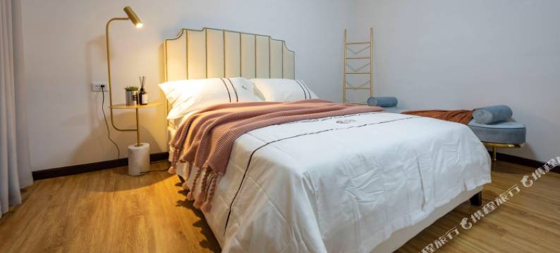 恩施遇见芳华公寓(沿江路分店)图片