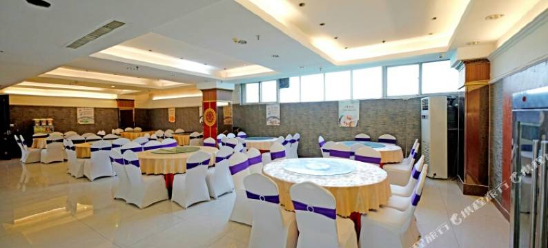 辛集爱人大酒店图片