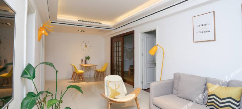 平行世界自助公寓(武汉大学店)图片