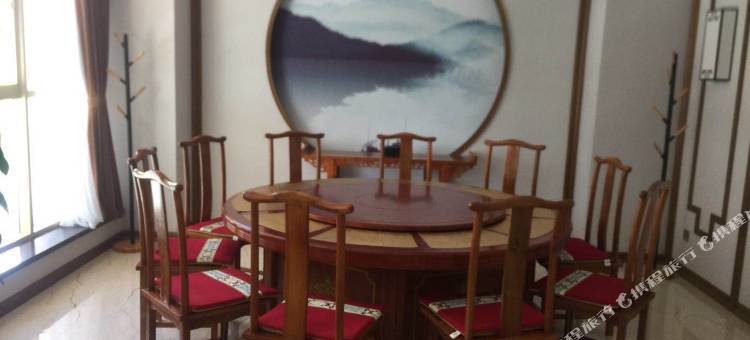 祁连鼎瑞假日酒店图片