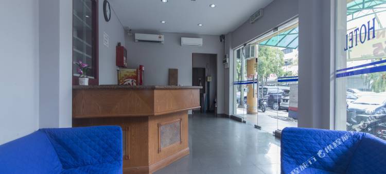 莎阿南舒适酒店-超级OYO 828(OYO 828 Comfort Hotel Shah Alam)图片