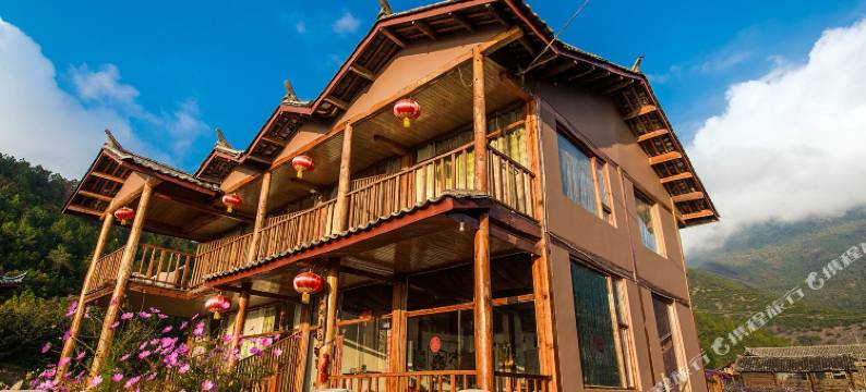 泸沽湖云湖山庄图片