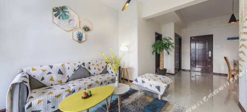 彼岸花之家公寓(金榕南路分店)图片